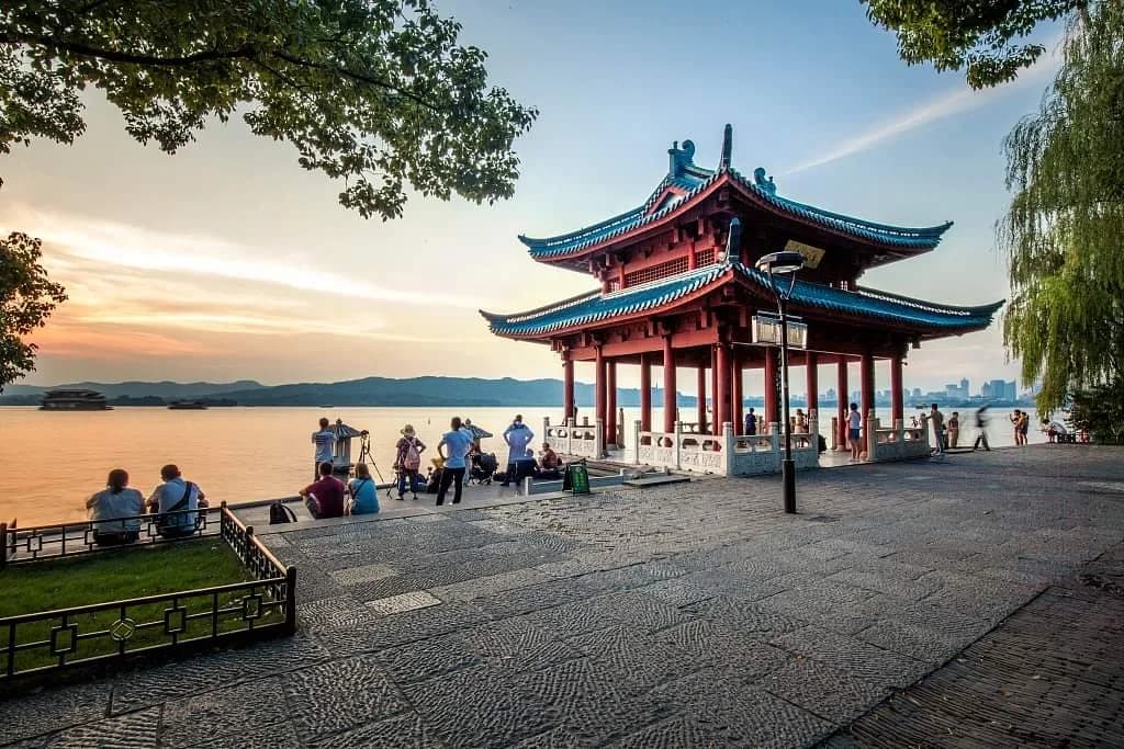 Liulang Wenying Park